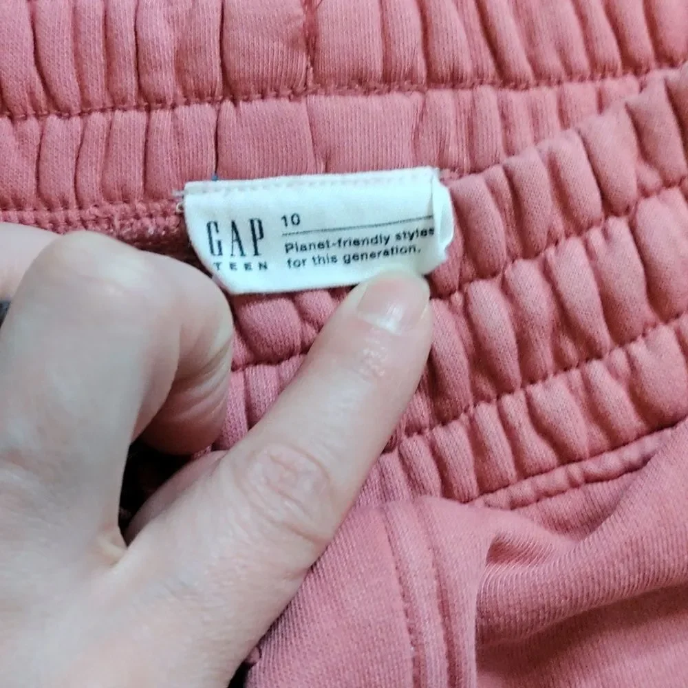 Gap shorts 10 red vintage style sweatpant shorts spring summer vacation cotton